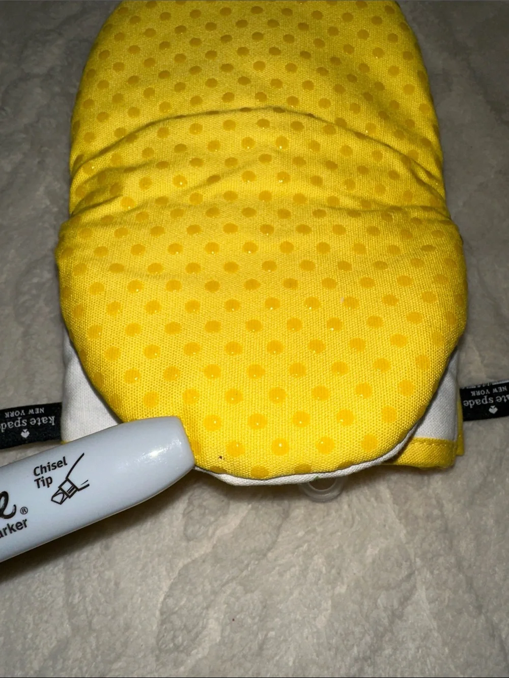 kate spade White Yellow Gold Green Lemon Print Mini Oven Mitts set of 2